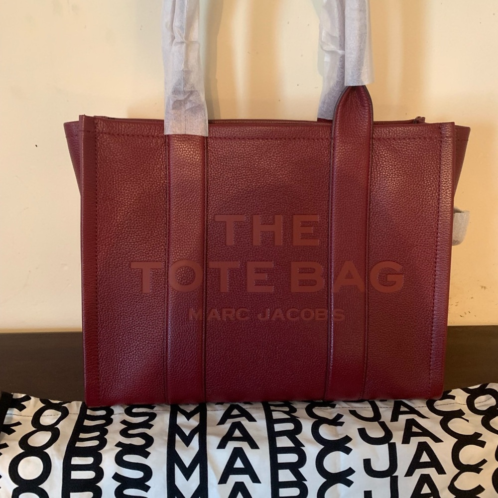 NWT Marc Jacobs Large The Tote Bag in Cherry(rare) - Picture 3 of 9